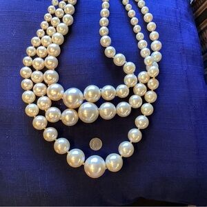 Elegant  Costume Pearl Necklace